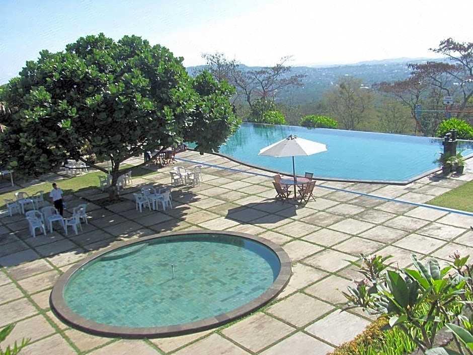 d'Emmerick Salib Putih Hotel Salatiga