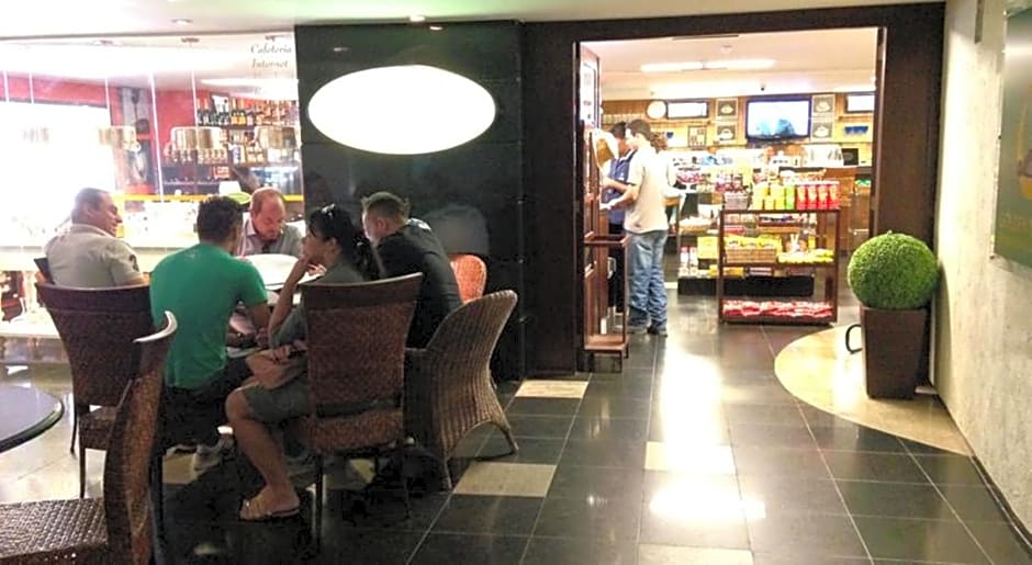 Lake Side Apart Hotel