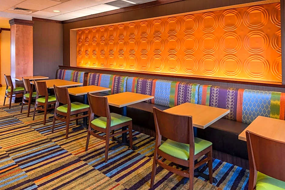 Fairfield Inn & Suites by Marriott Santa Maria