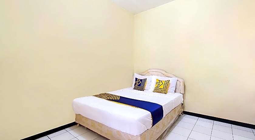 SPOT ON 91563 Hotel Meilias