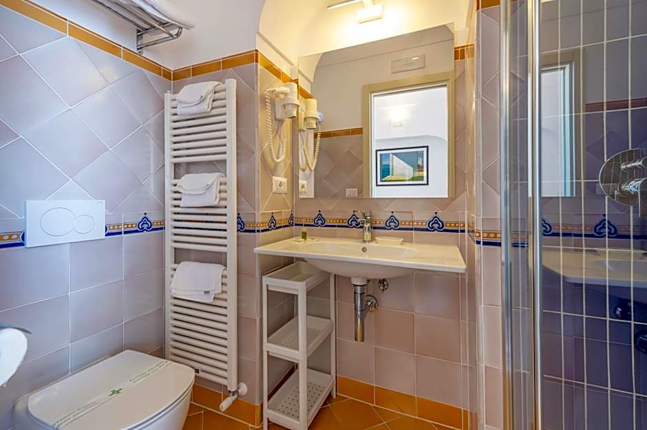 Albadamare Boutique Hotel