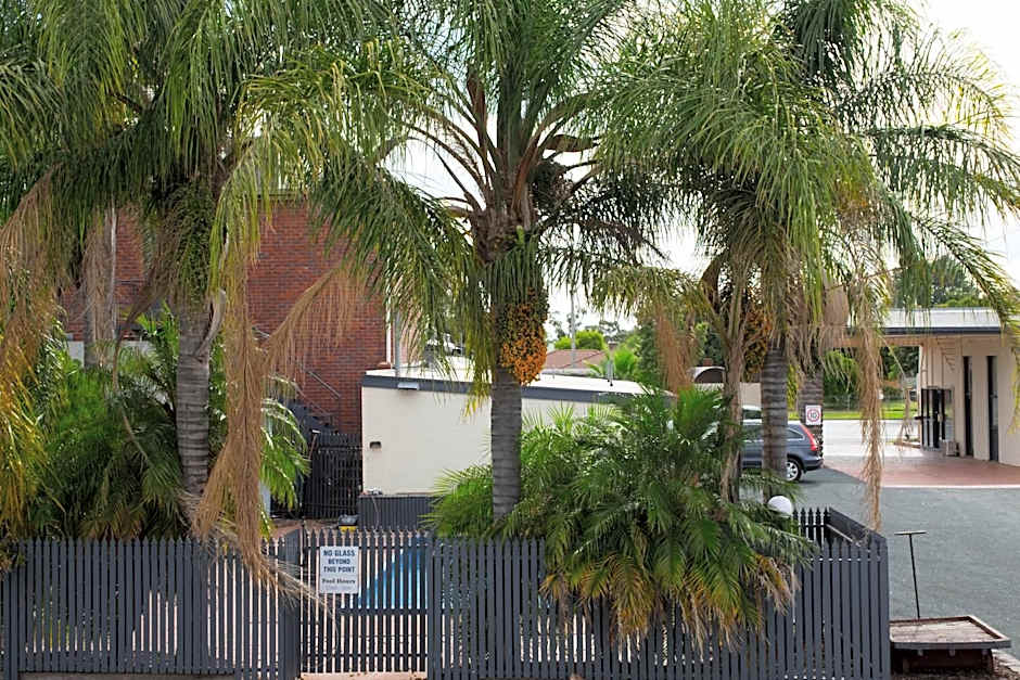 Pioneer Station Motor Inn