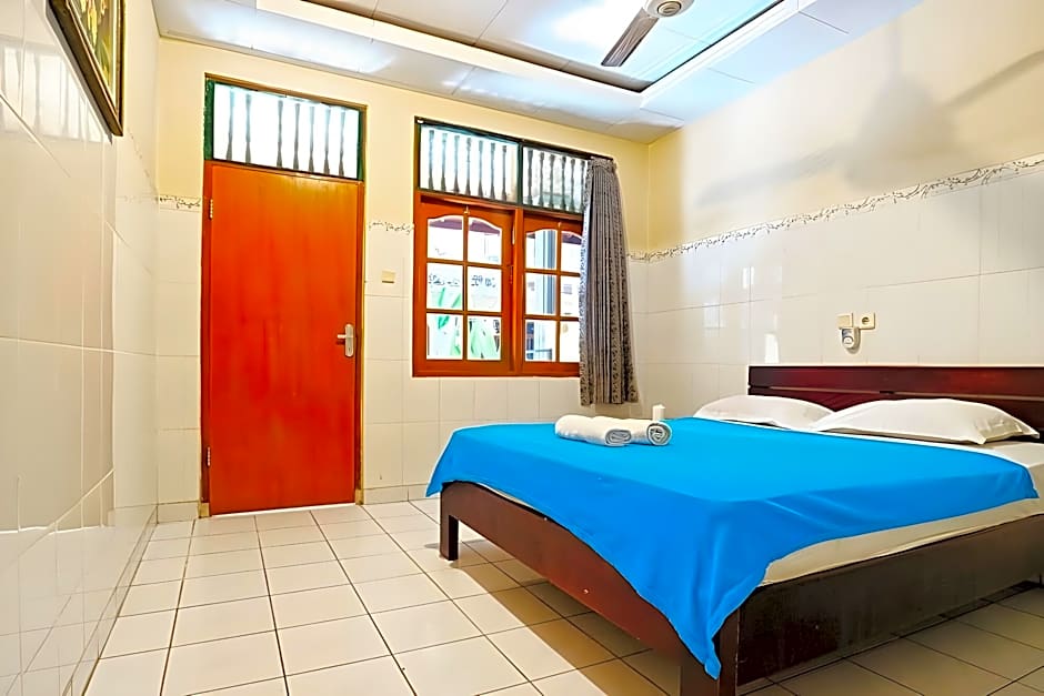 Gora Beach Inn