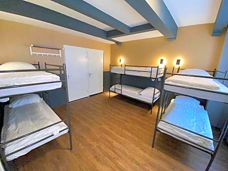 Bunk Bed in 6-Bed Mixed Dormitory Room