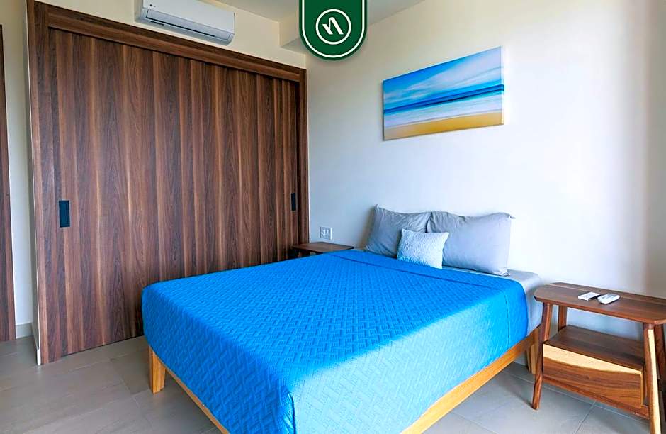 Brand New 2 BR Condo with Amazing Rooftop Pool