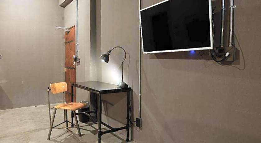 Rider Bedroom Hostel & Cafe
