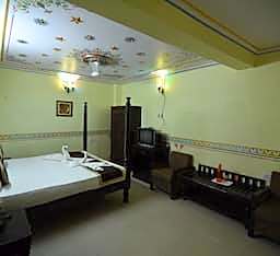 Hotel Vaishnavi