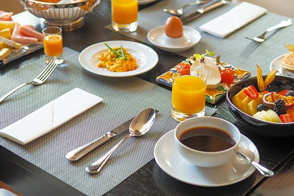 SANA Silver Coast Hotel