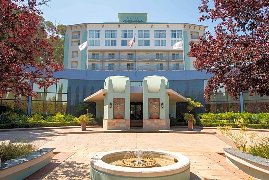 Crowne Plaza Cabana Hotel By IHG