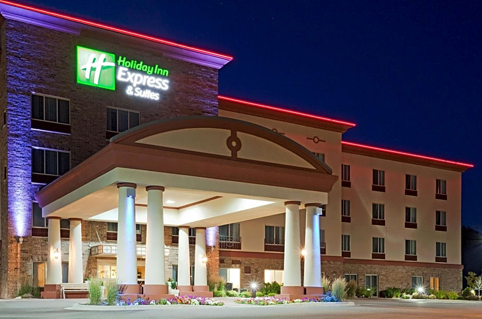 Holiday Inn Express Hotel & Suites Wausau By IHG
