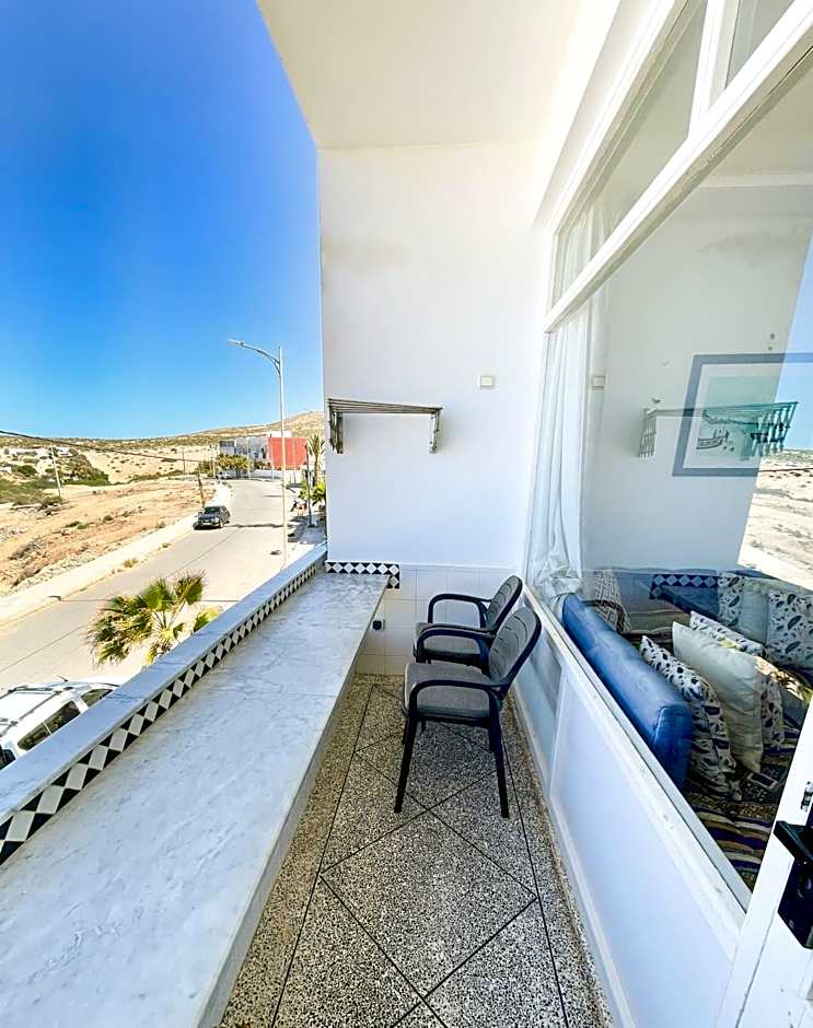 BIG BLUE guest house