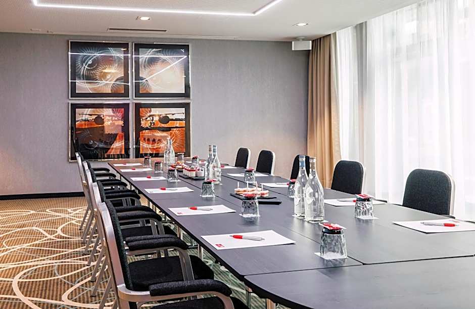 Leonardo Hotel Zurich Airport