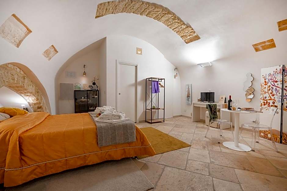 GuestHost - Number 12 Luxury Room