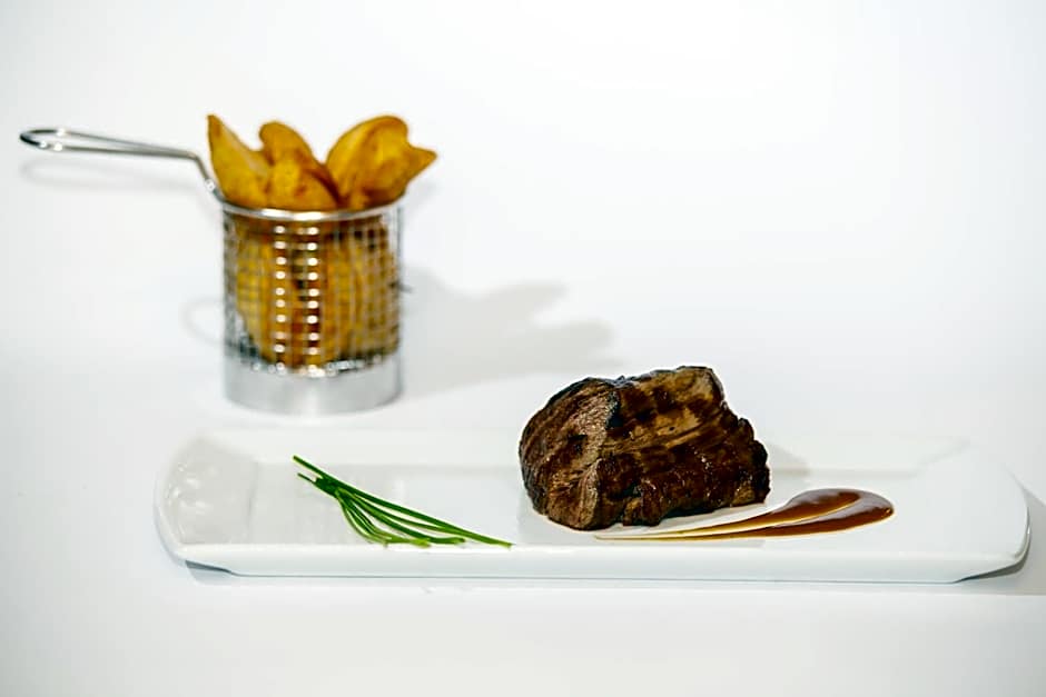 Crystal Palace Hotel