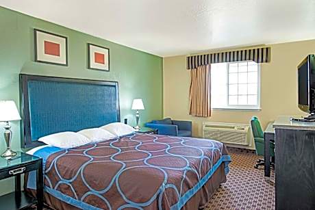 Queen Room - Smoking