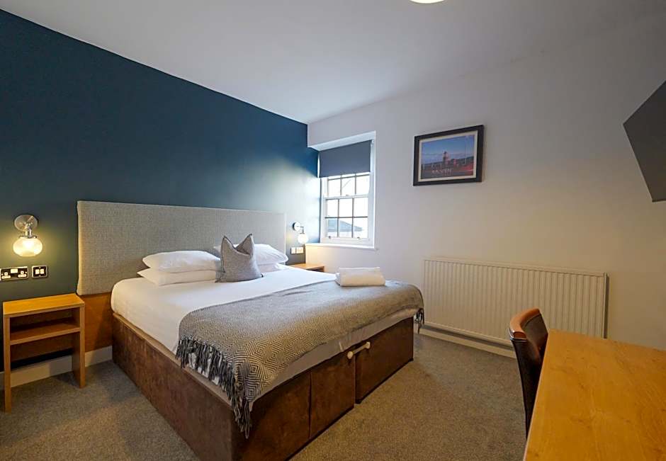 THE LORD NELSON HOTEL