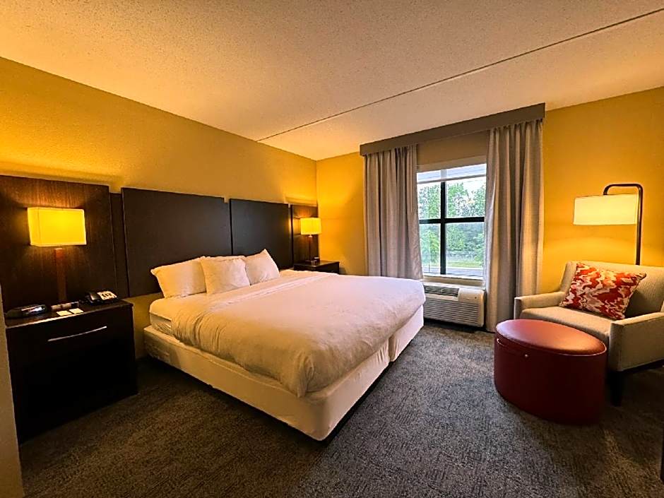 Comfort Inn & Suites Lexington Park near Pax River