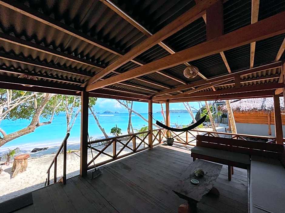 Sunset Surfing Villas Mentawai