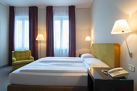 Double Room with Lake View