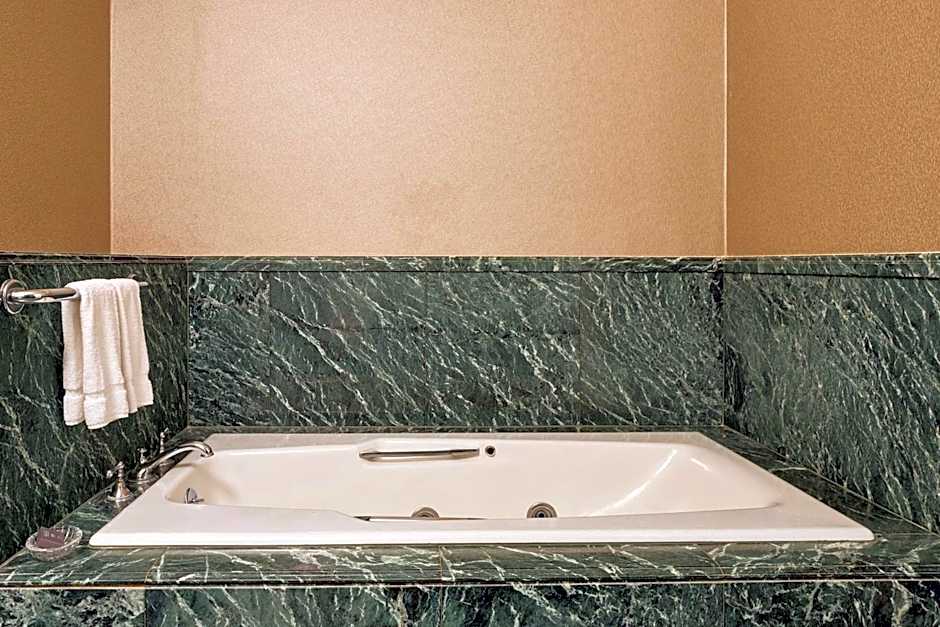 The Henry, Autograph Collection by Marriott