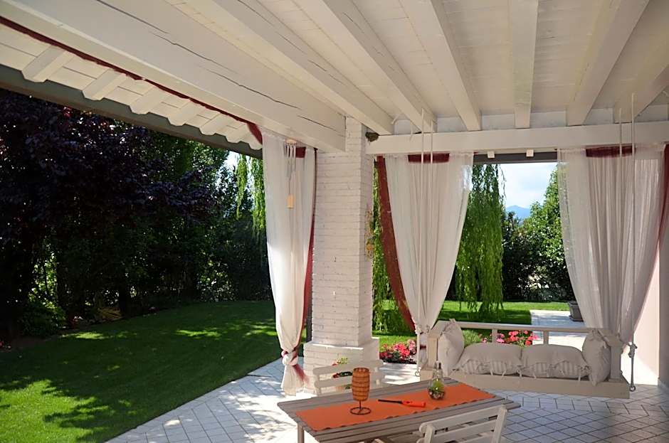 Asso Bed & Breakfast