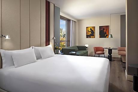 NH Barcelona Diagonal Center