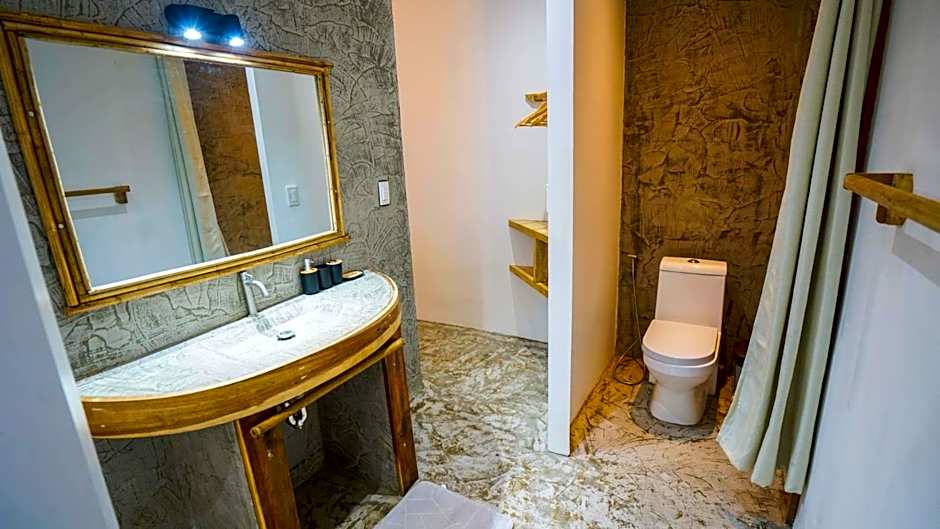 Serenity Hotel