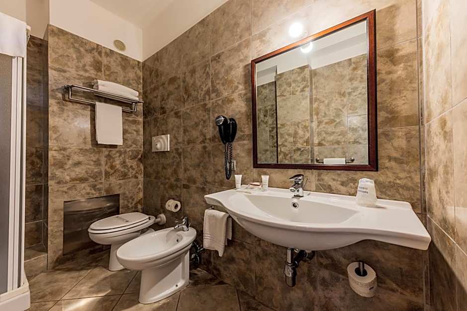 Hotel Ara Solis