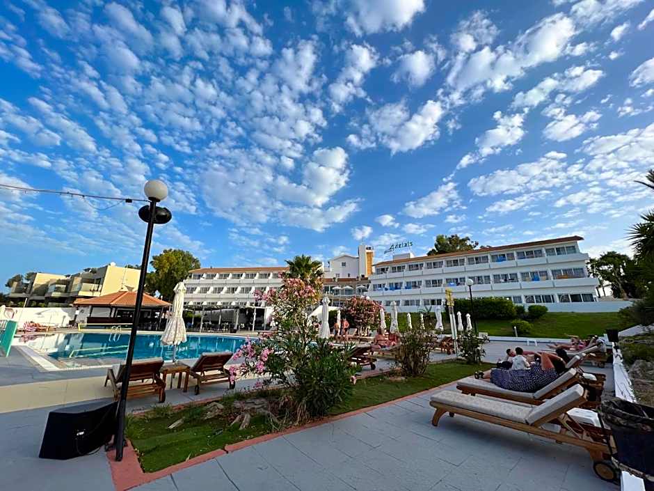 Adelais Bay Hotel