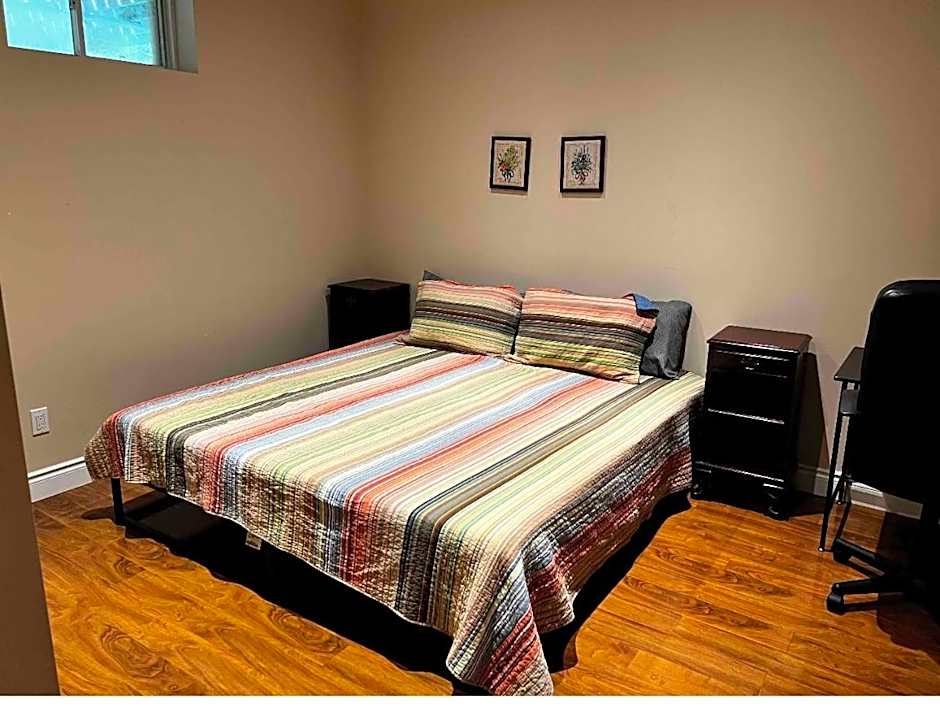 2 bedroom basement with parking