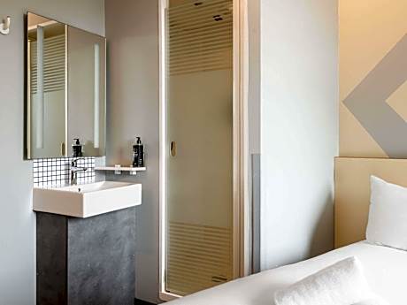 Standard Room with Two Single Beds and One Bunk Bed
