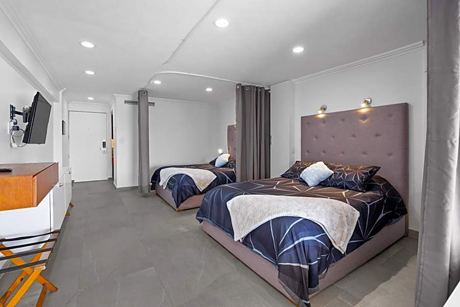 Luxury Condo just steps away from the Beach!