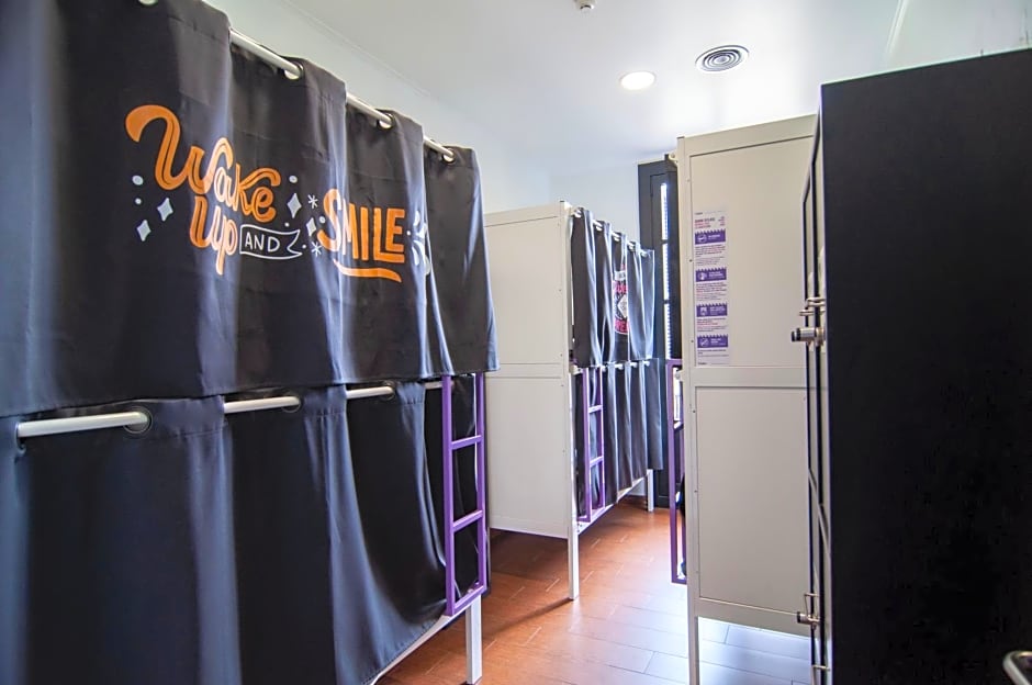 Kabul Party Hostel Barcelona