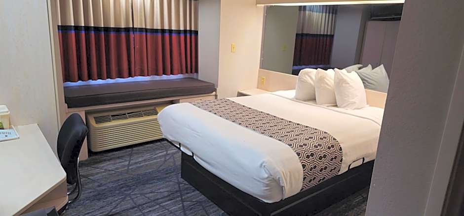 Microtel Inn & Suites By Wyndham Claremore