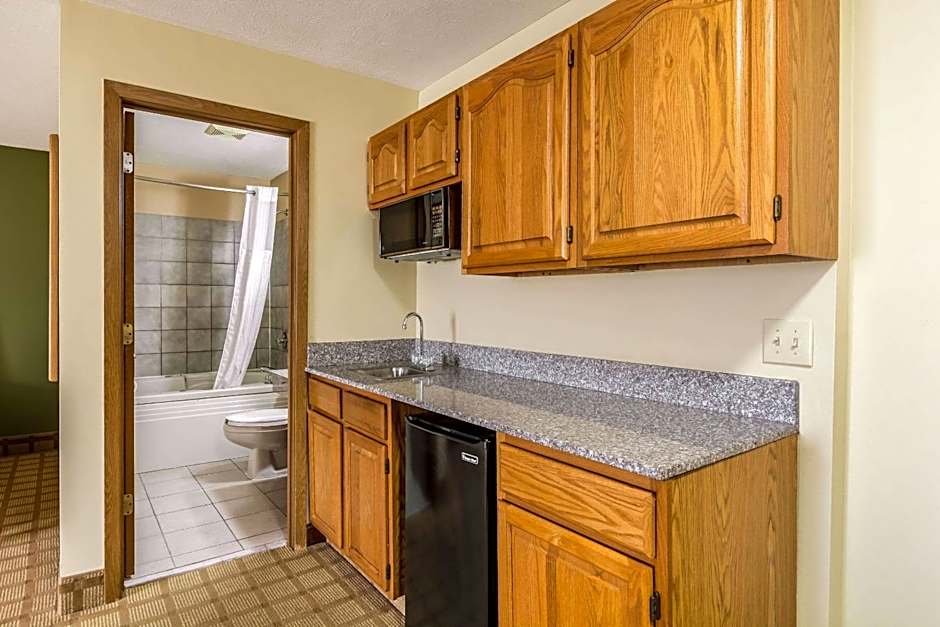Quality Inn I-74 Batesville