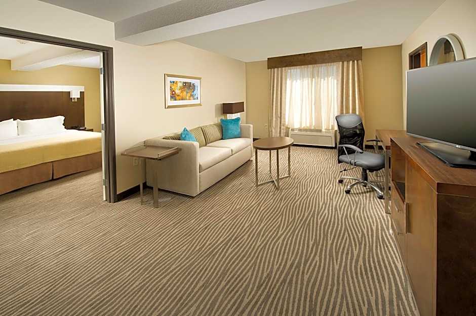 Photo 1 of 1 of 1 King Bed with Sofabed Suite