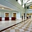 Embassy Suites By Hilton Savannah