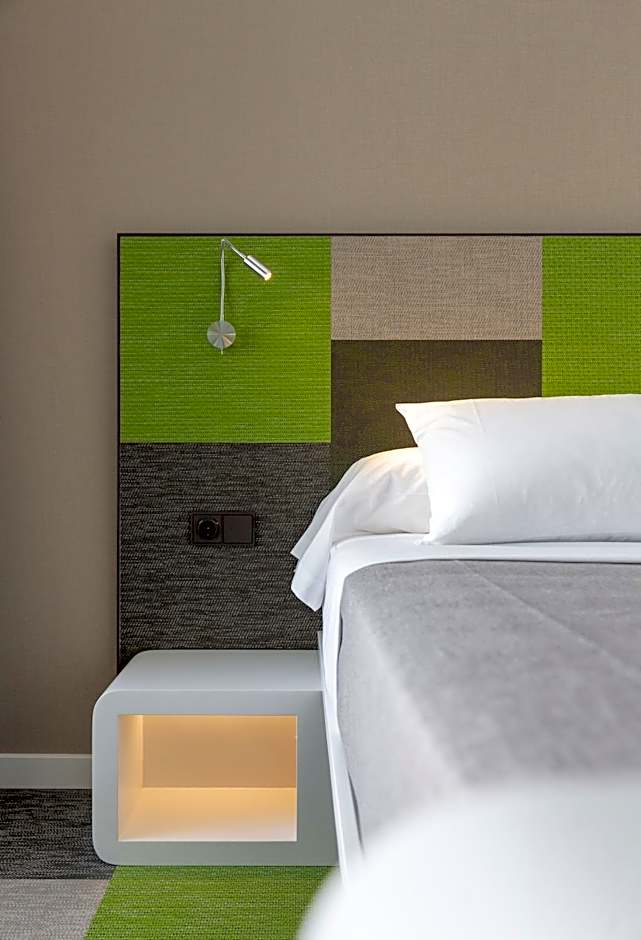 Hotel Macia Sevilla Kubb