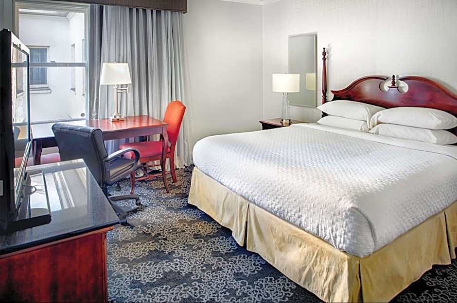 Embassy Suites by Hilton Portland-Downtown
