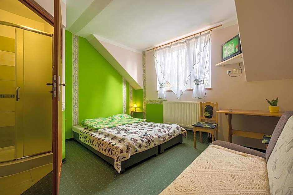 Harmont Montis- dawna Zającówka- IDEALNA lokalizacja - leśna enklawa w centrum miasta! Sauna, masaże, zabiegi spa!