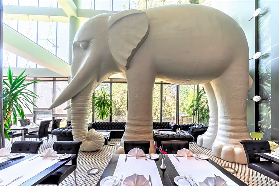 Rixwell Elefant Hotel with Free Parking