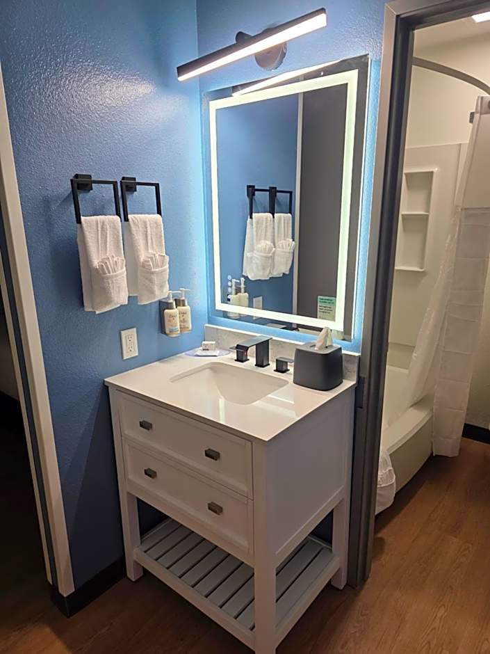 Garner Hotel Missoula Southwest by IHG