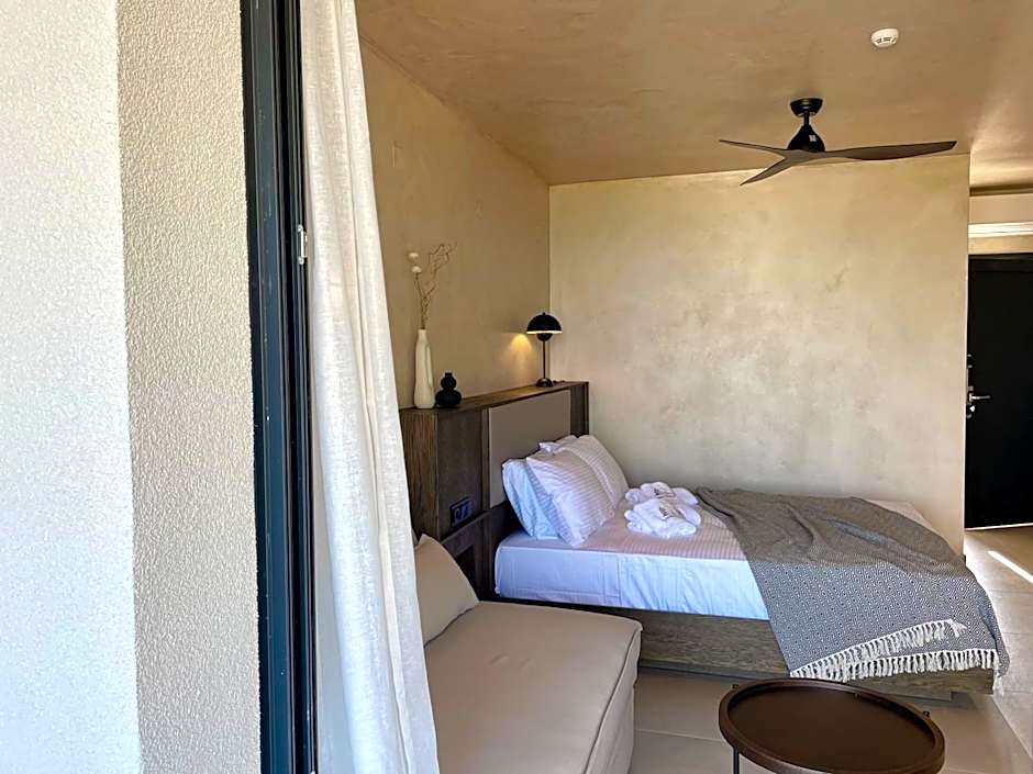 Casa Tsouka ApartHotel