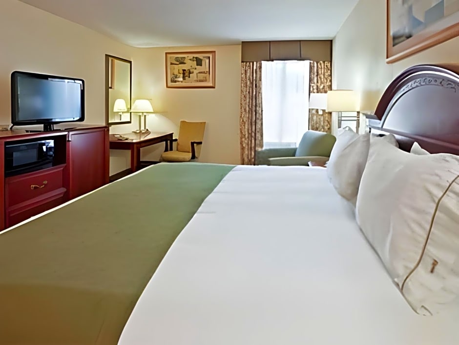 Holiday Inn Express Hotel & Suites Kimball By IHG