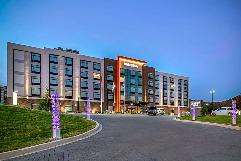 Cambria Hotel Pigeon Forge