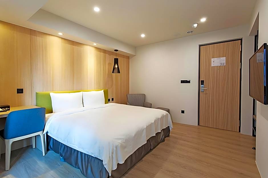 Green Hotel - West District