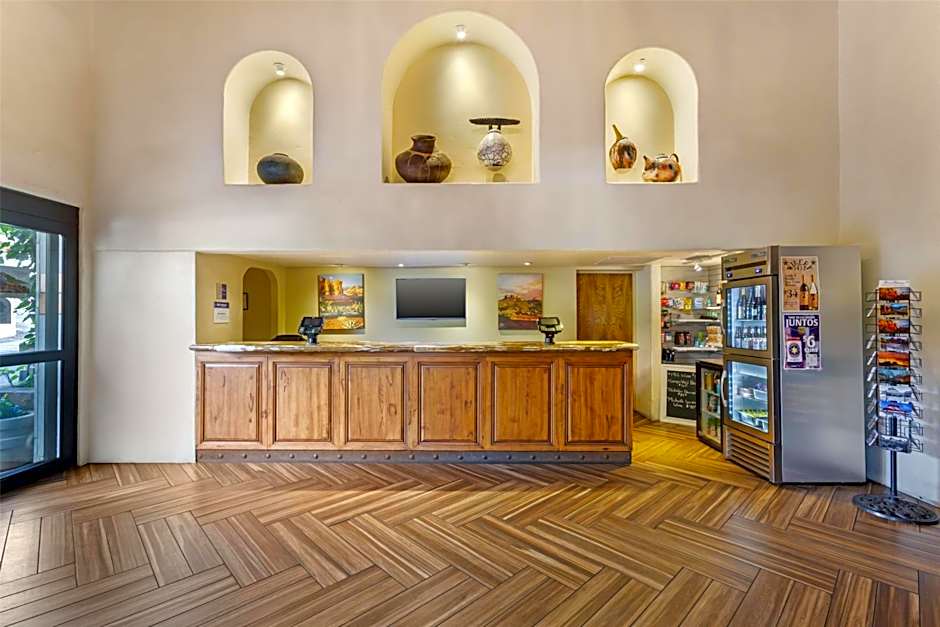 Best Western Plus Arroyo Roble Hotel & Creekside Villas