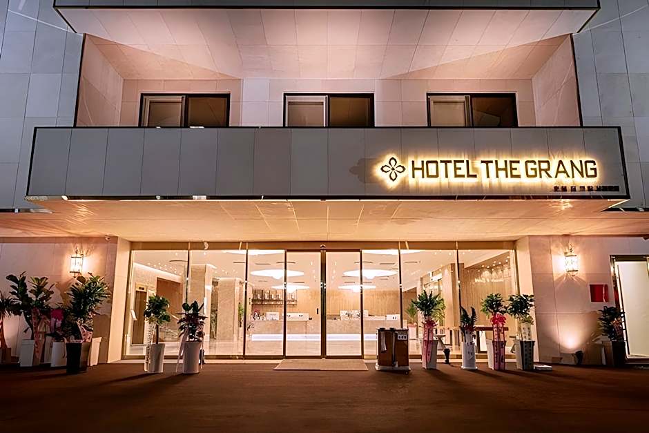 Hotel The Grang Seogwipo