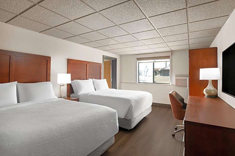 Garner Hotel Butte by IHG