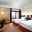 Courtyard by Marriott Rome Central Park